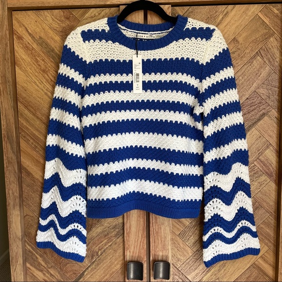 Alice + Olivia Sweaters - SOLD 🛍 NWT Alice + Olivia Alivia Bell-Sleeve Crochet Sweater size S